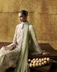 Creative Direction and Fashion Photography – Amnah Sikandar Design Studio Premium fashion photography portfolio displaying expert creative direction and professional studio styling. - Carousel Frame 6